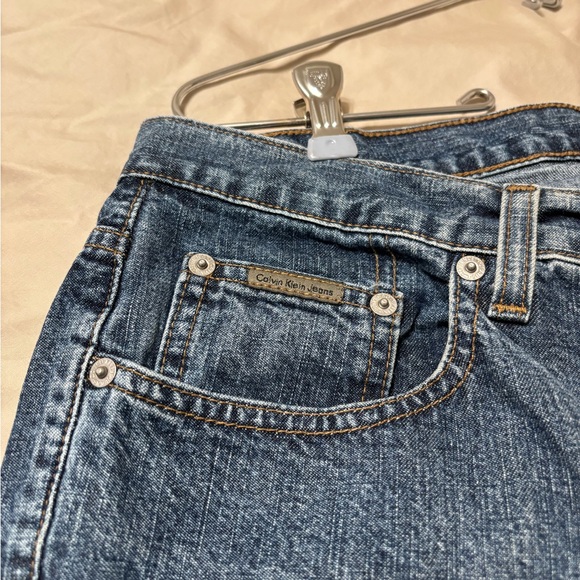 Calvin Klein Jeans Women’s Size 14 Classic Straight Leg Blue Denim 100% Cotton - Picture 5 of 12
